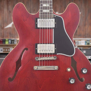A close up of the Gibson ES335 Murphy guitar.